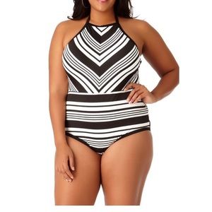 Black and White Swim